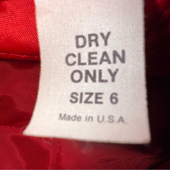 📌Red Wool Girls Hooded Coat Size 6 Classic Winter Dress Coat USA Made - Picture 6 of 7